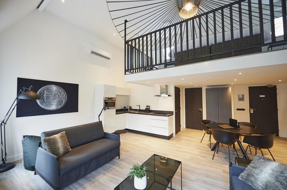 De Bank Short Stay Apartments