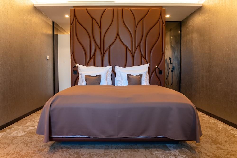 Theatre Hotel