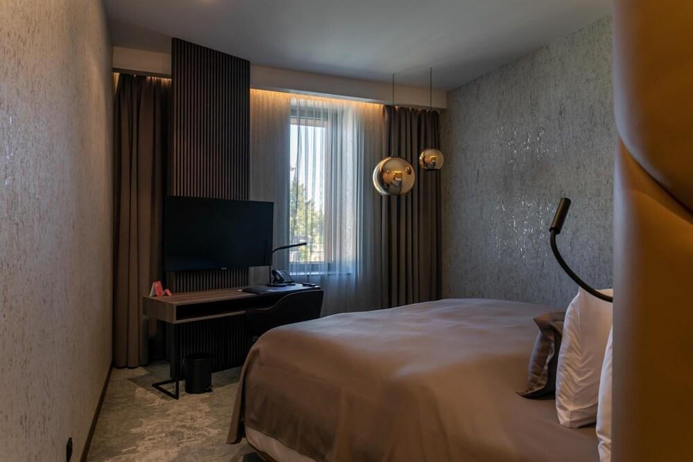 Theatre Hotel