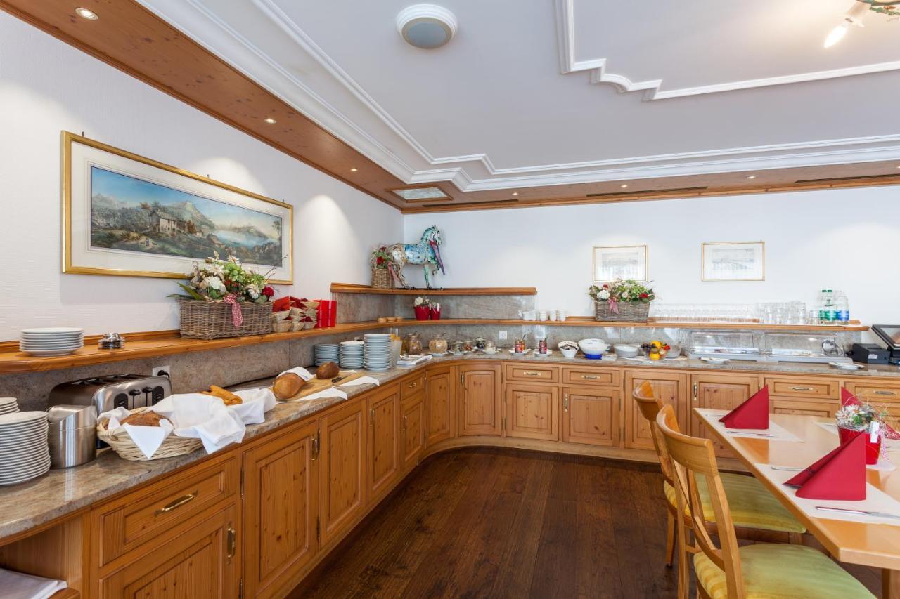 Hotel Weisses Rossli Brunnen