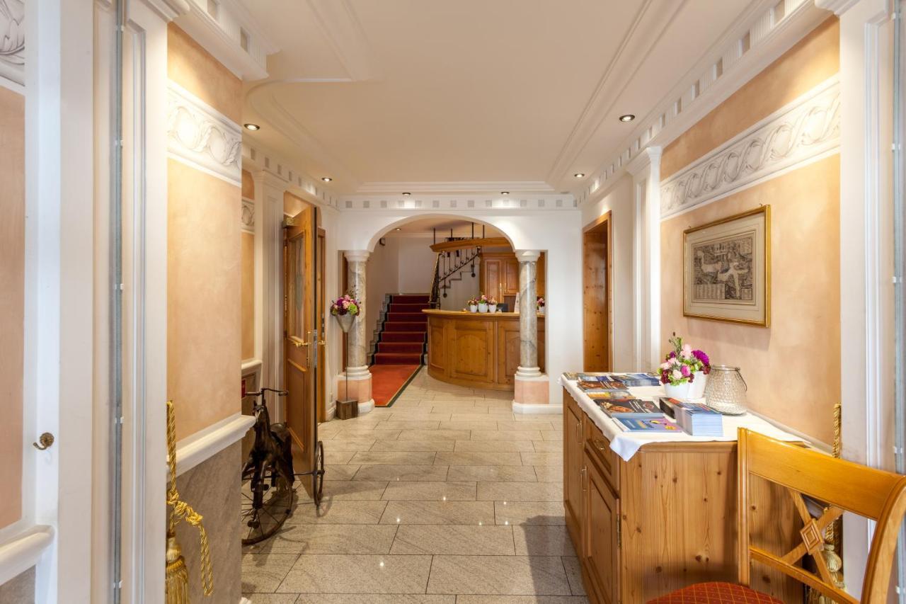 Hotel Weisses Rossli Brunnen