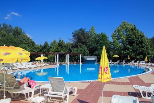 2D Resort & Spa