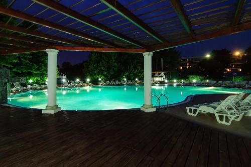 2D Resort & Spa