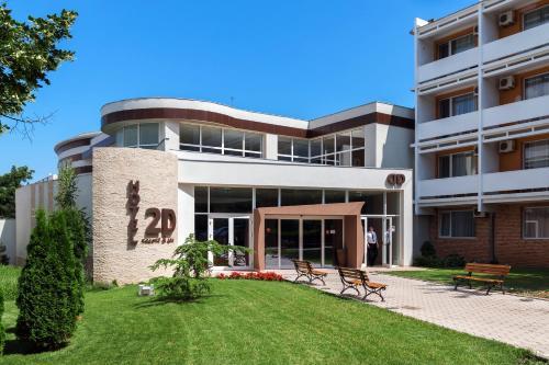 2D Resort & Spa