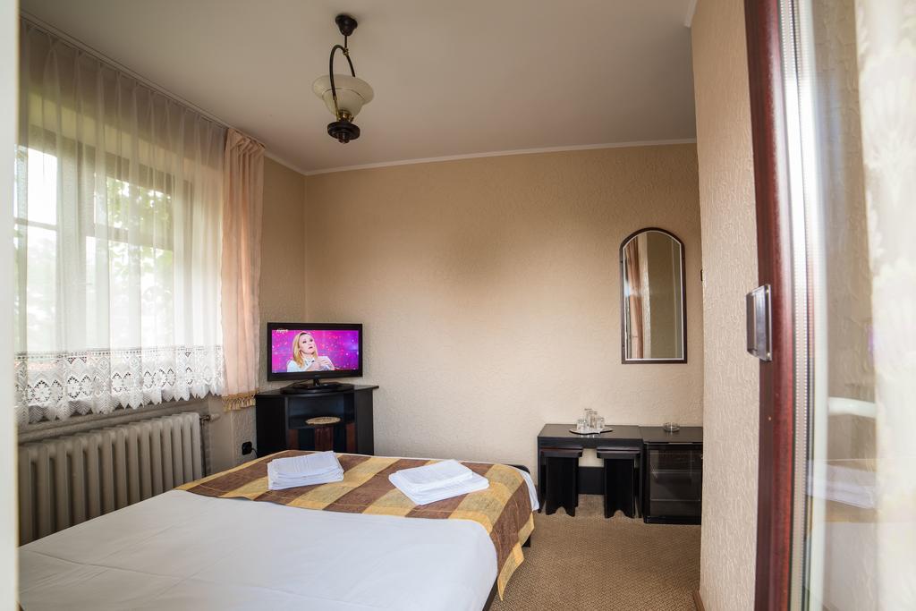Pension Hotel Fast