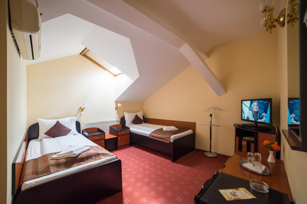 Pension Hotel Fast