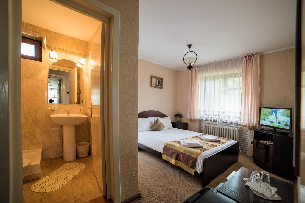 Pension Hotel Fast
