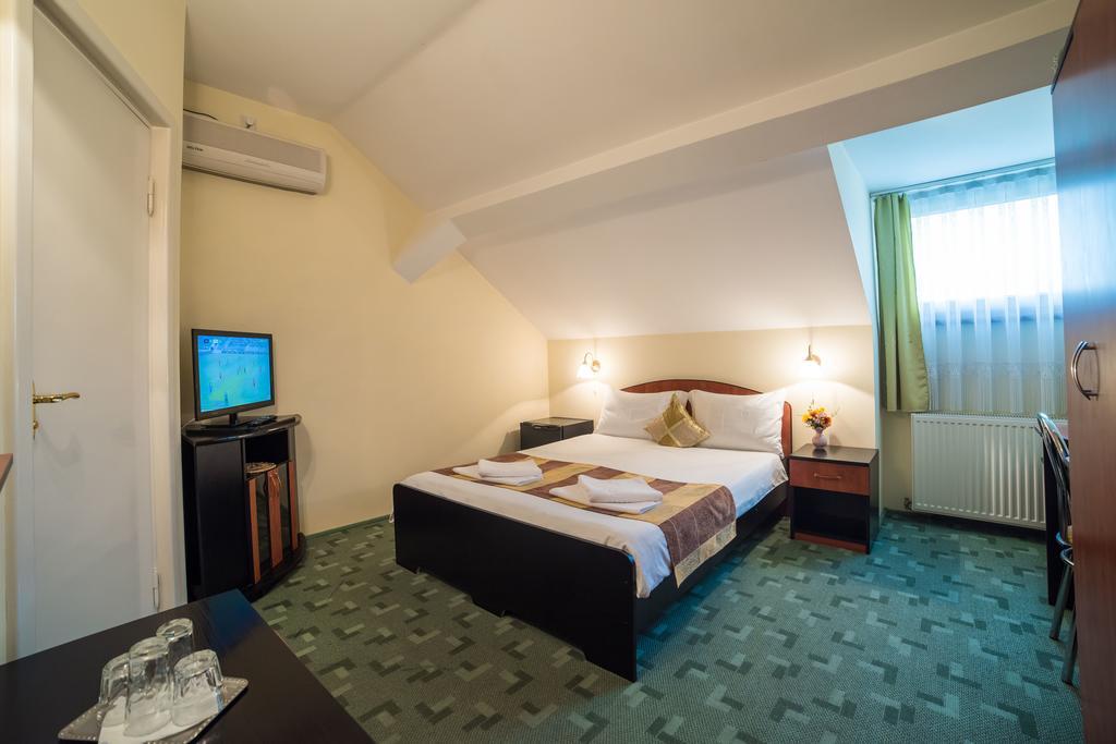 Pension Hotel Fast