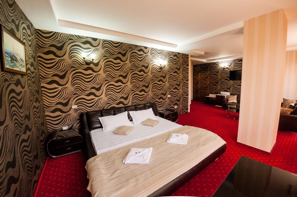Hotel Boutique Shine