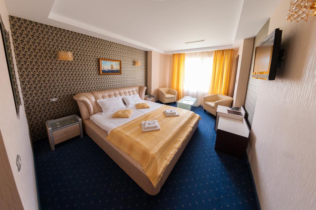 Hotel Boutique Shine