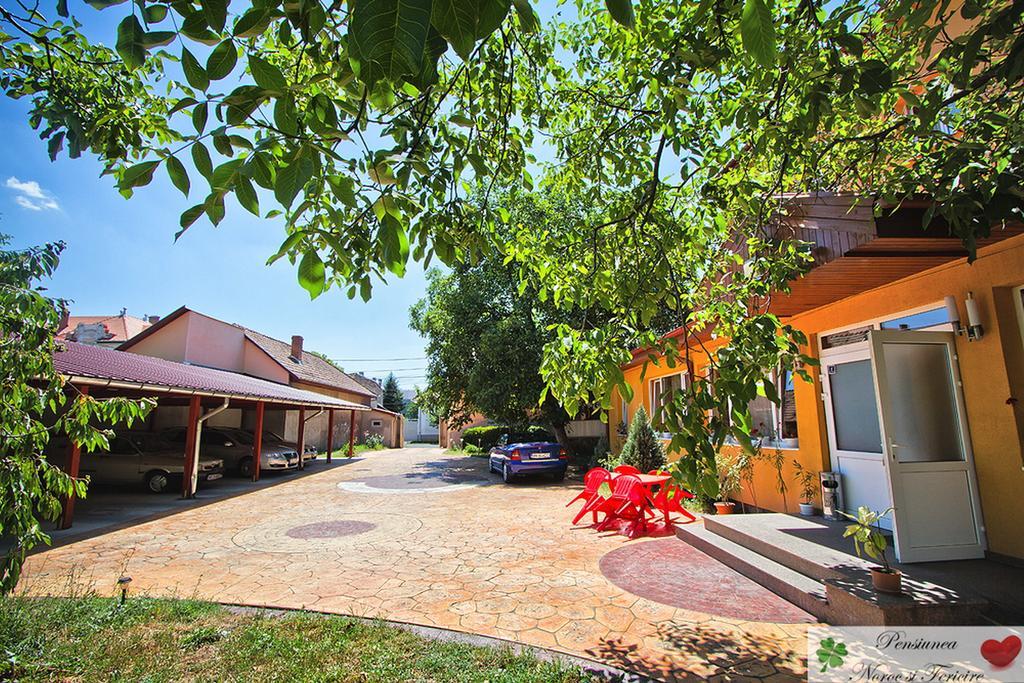 Pension Noroc si Fericire