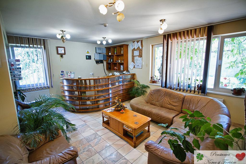 Pension Noroc si Fericire