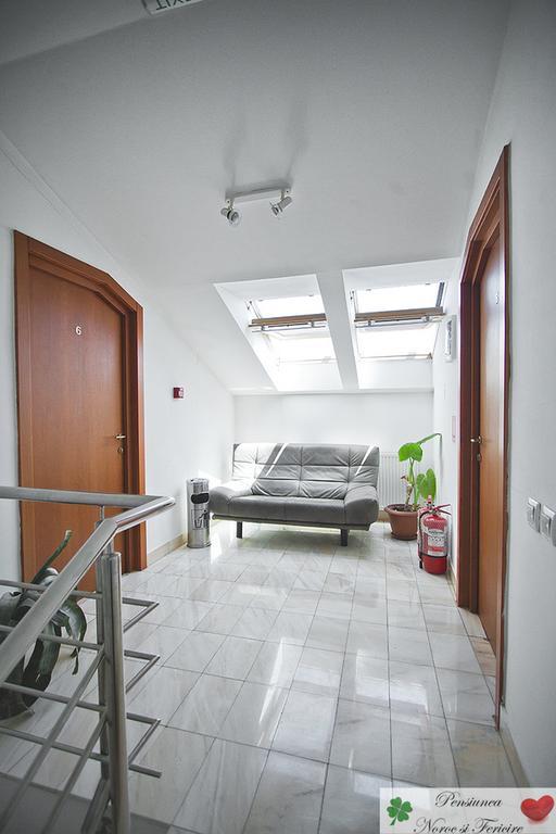 Pension Noroc si Fericire