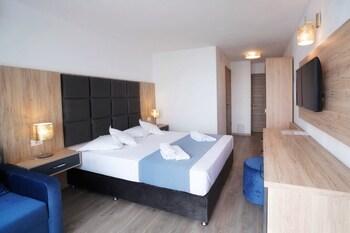 Hotel Opal