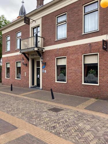 Hotel het Gemeentehuis Uithuizen