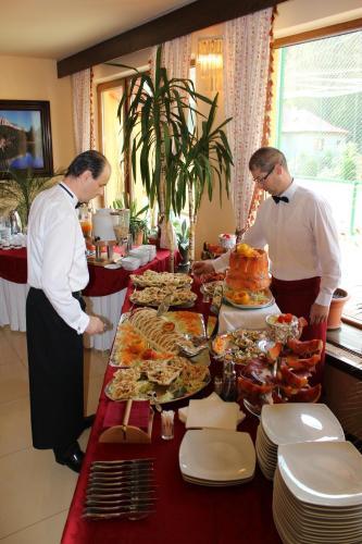 Hotel & Restaurant Lacu Rosu