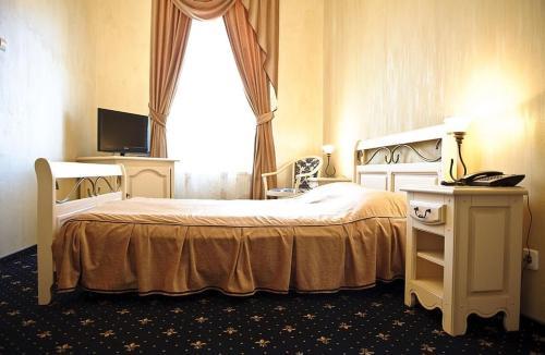 Hotel Carol