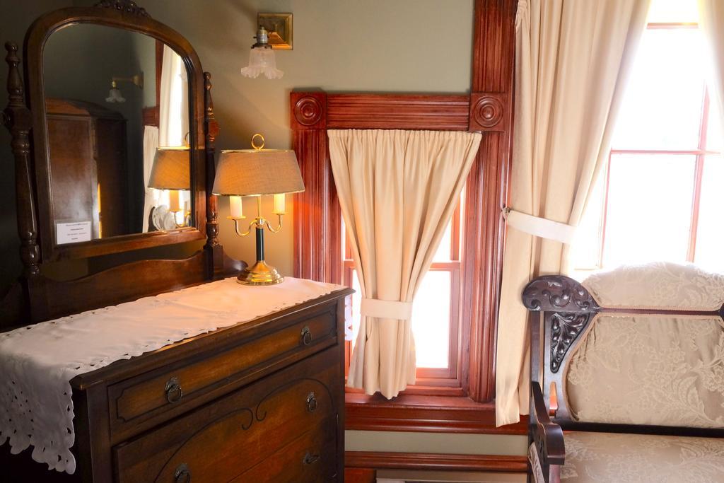 Le Griffon Bed & Breakfast