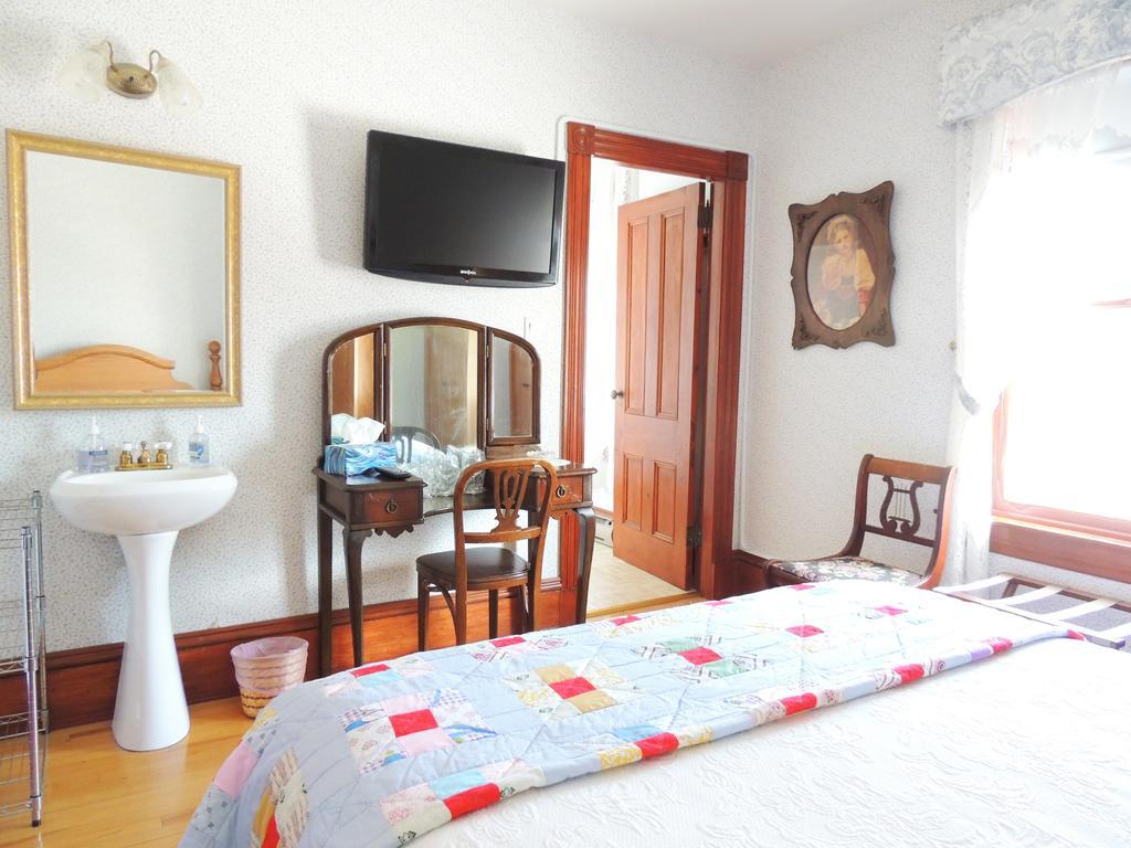 Le Griffon Bed & Breakfast
