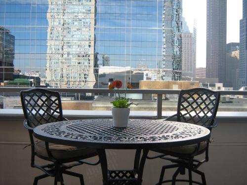Yonge Suites