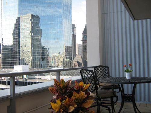Yonge Suites