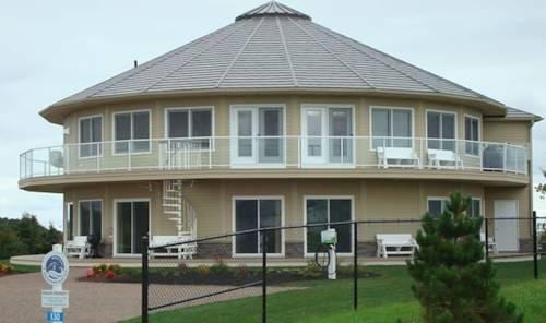 Around the Sea Rotating House, Suites & Tours