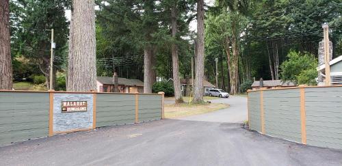 Malahat Bungalows Motel