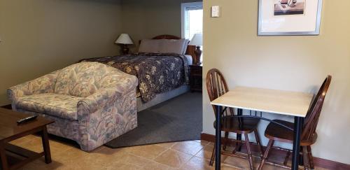 Malahat Bungalows Motel