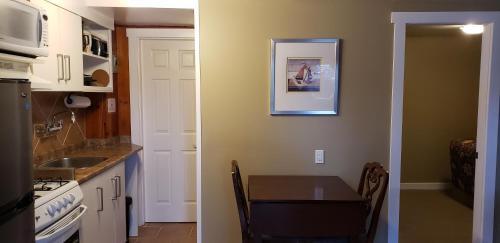 Malahat Bungalows Motel