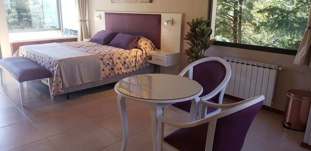 Aires Serranos Suites