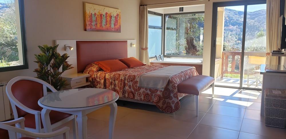 Aires Serranos Suites