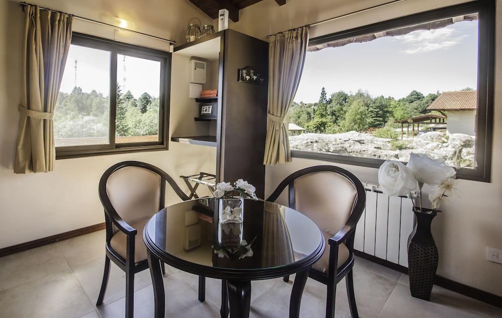 Aires Serranos Suites