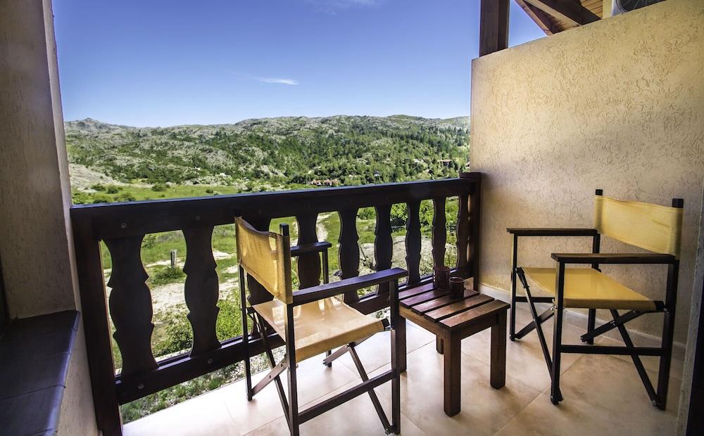 Aires Serranos Suites