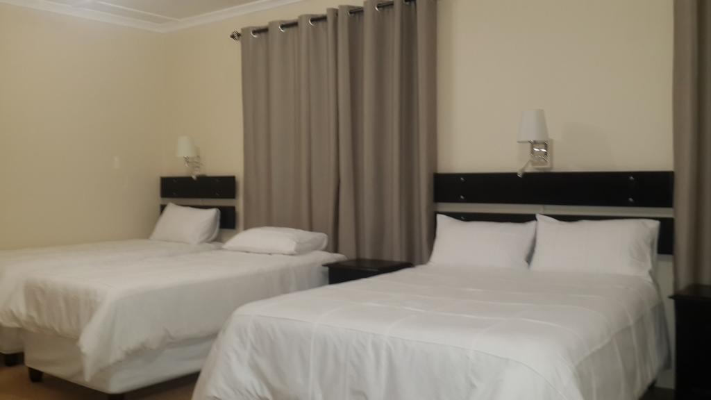 Victoria Hotel