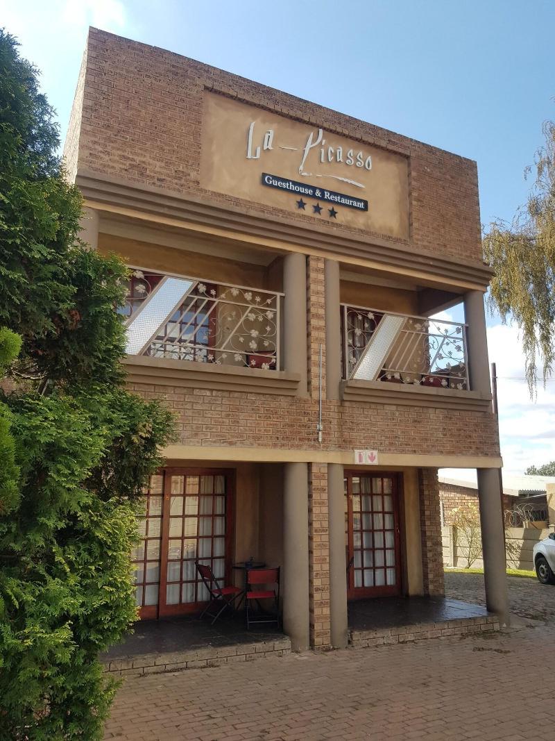 La Picasso Guesthouse
