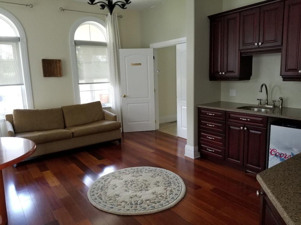 Riverview B&B