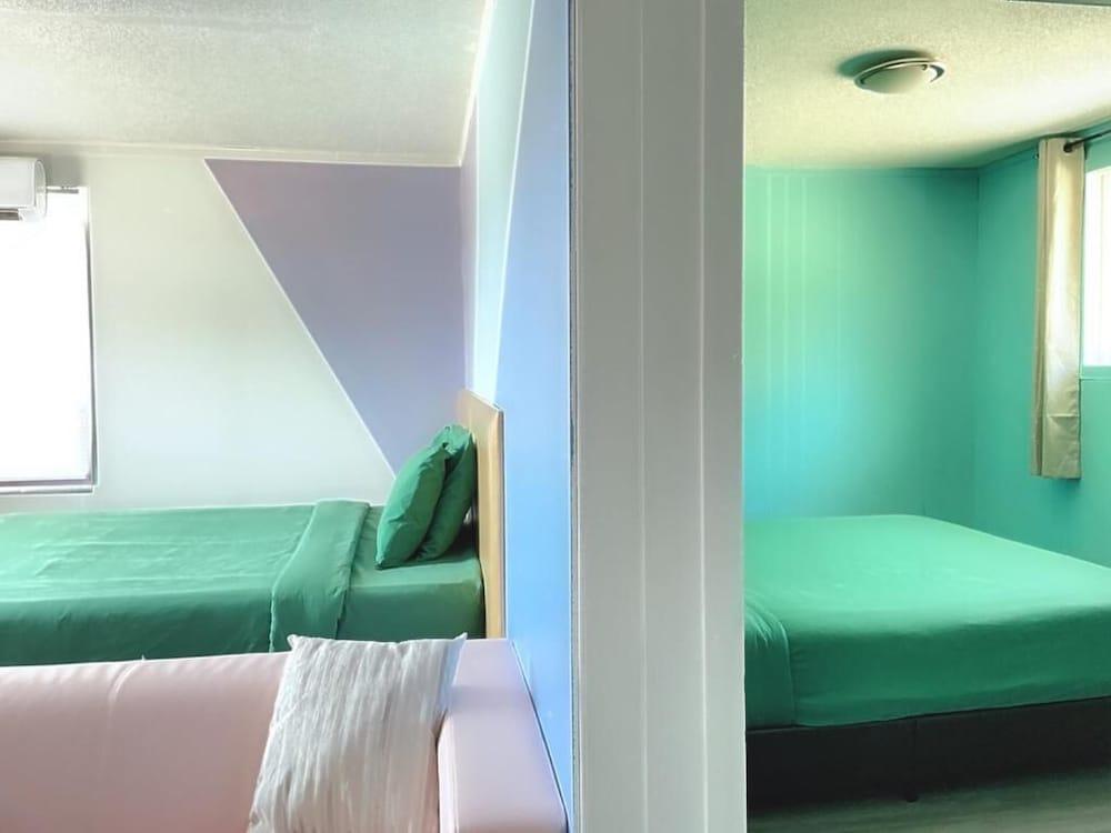 Stop 21 Motel