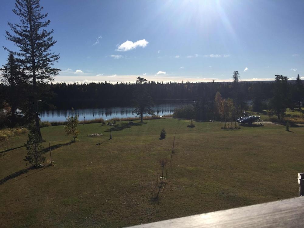 Tranquil Waters Inn