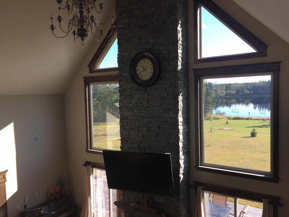 Tranquil Waters Inn