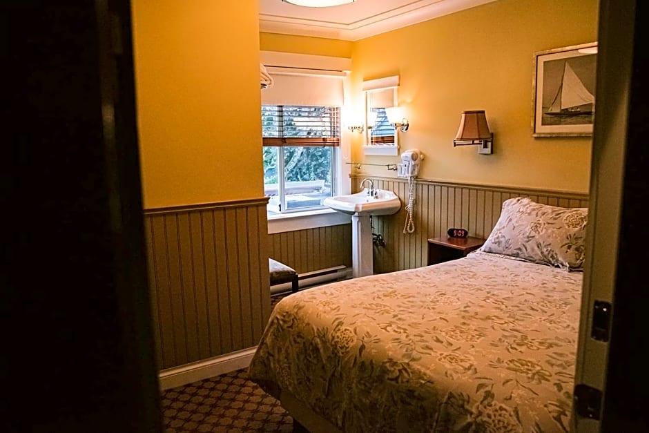 Salt Spring Inn