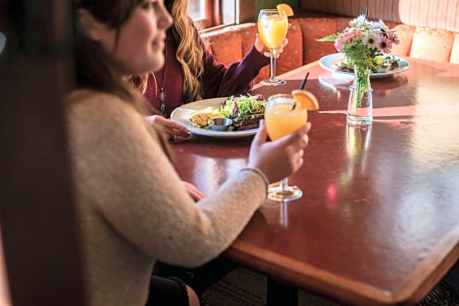 Salt Spring Inn