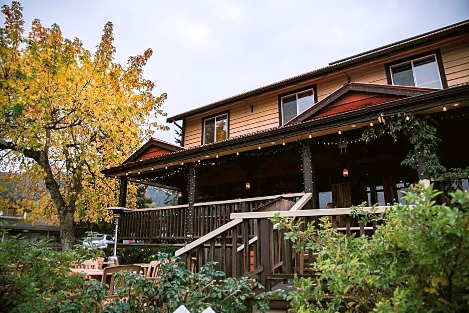 Salt Spring Inn