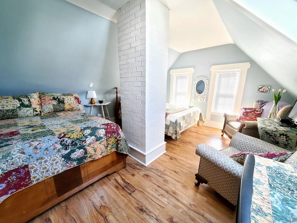 Fisherman's Daughter B&B