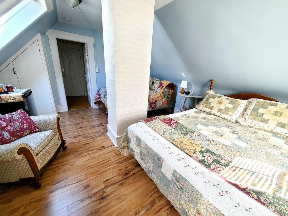 Fisherman's Daughter B&B