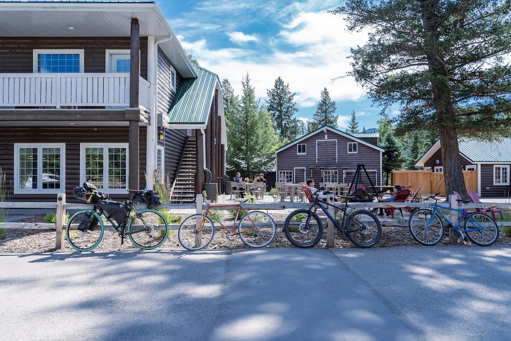 Pine Bungalows