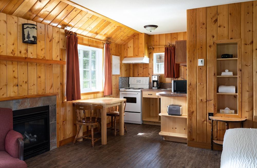 Pine Bungalows