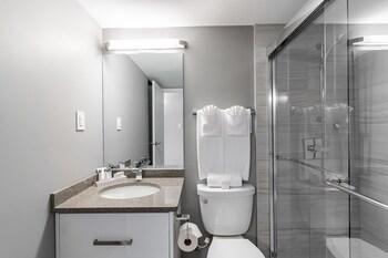 Fort Garry Place Furnished Suites