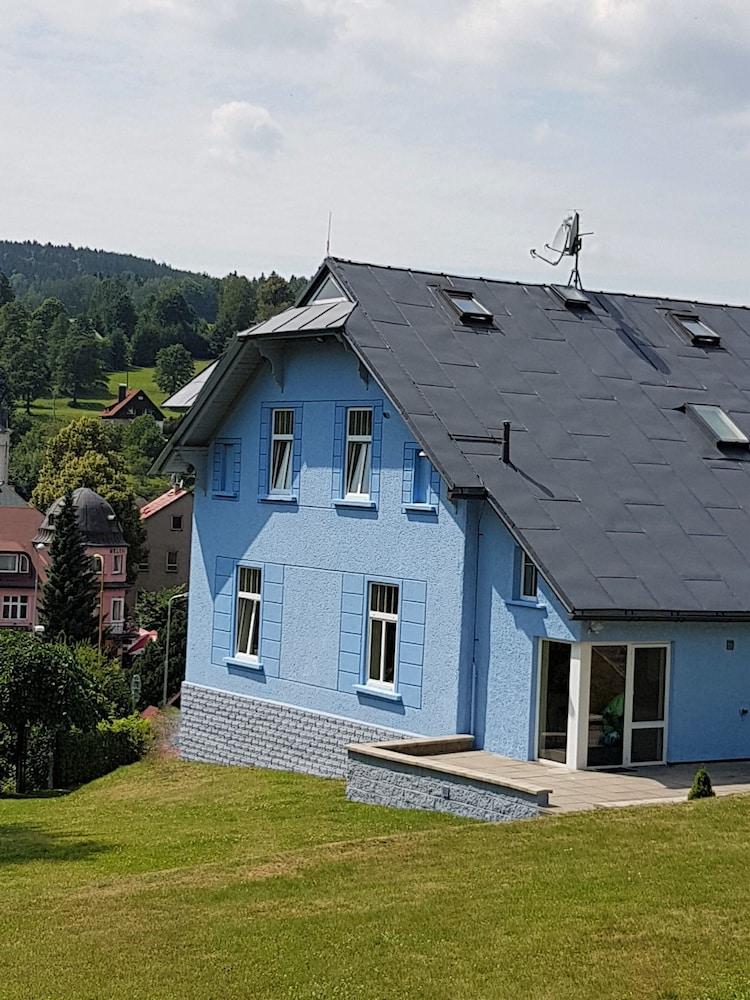 Blue Pension Villa