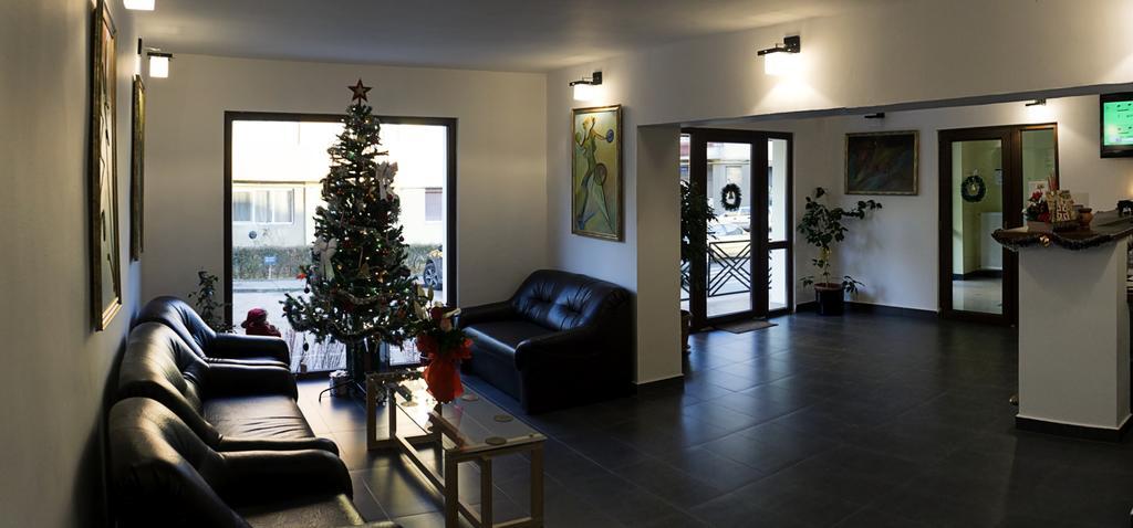 Hotel Dacor