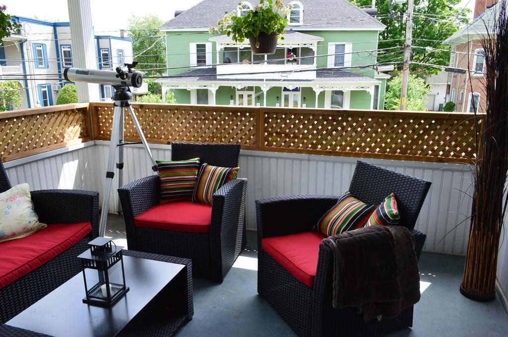 Bed And Breakfast La Maison Collins Eco Gite